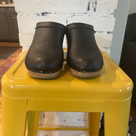 No.6 Old School Clog on High Heel in Black - Picture 9 of 10